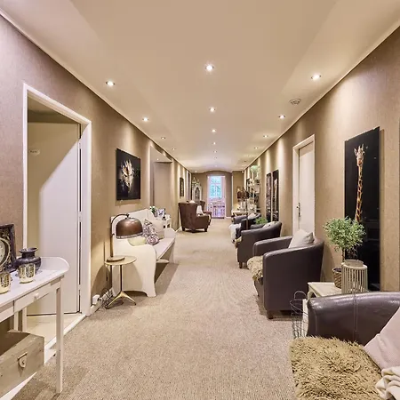 Nyaraló Chateau By Interhome *